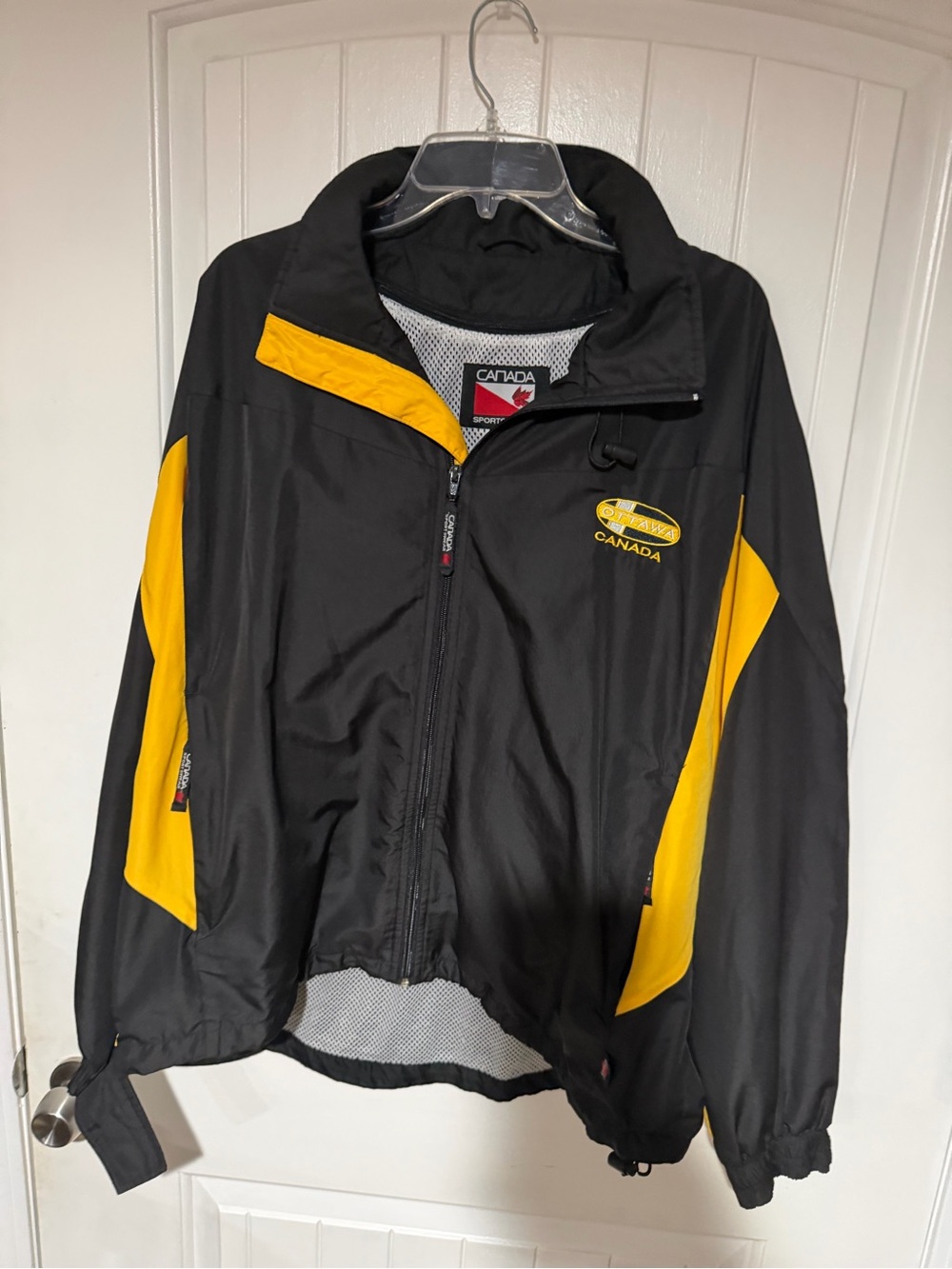 Men's size XL Ottawa Windbreaker Jacket - Lightweight Outdoor Shell